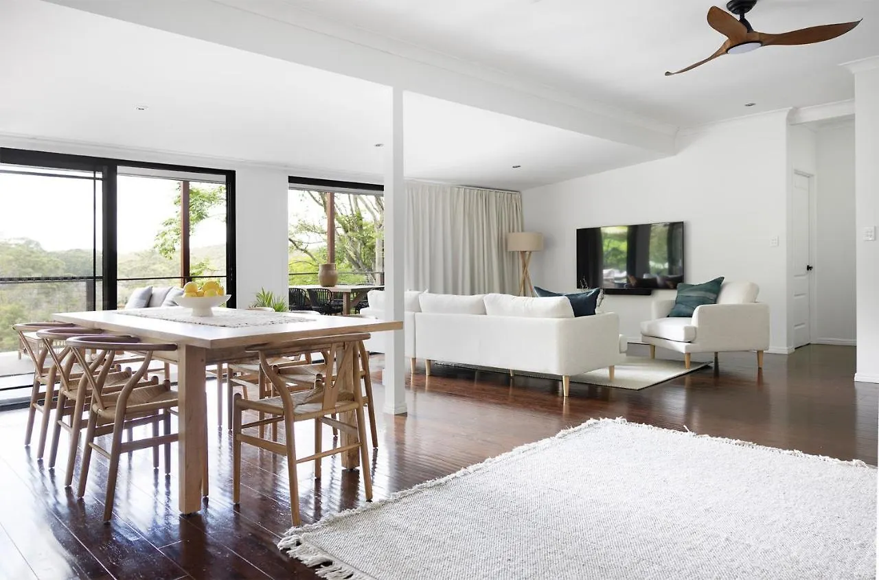 Вилла Designer Hinterland Escape With Breathtaking Views Мейплтон