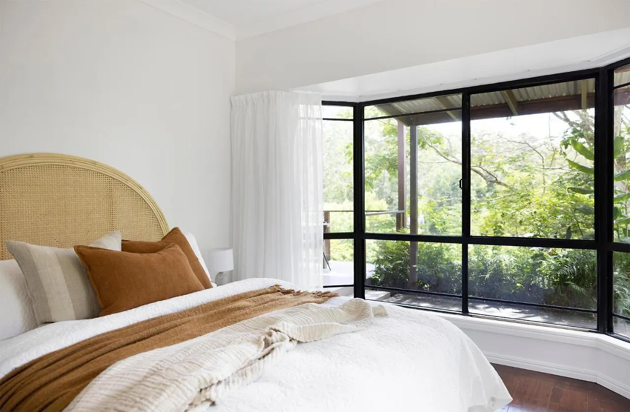 Вилла Designer Hinterland Escape With Breathtaking Views Мейплтон